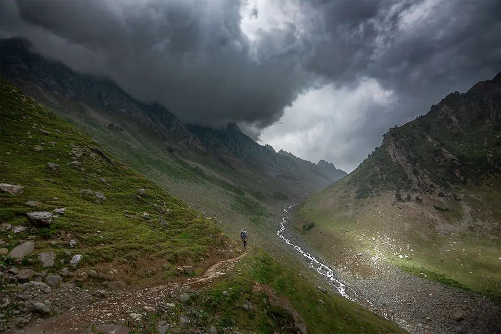 kashmir great lakes trek